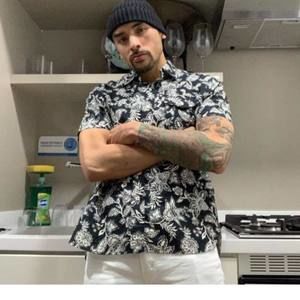 Meet your Posher, Johnny